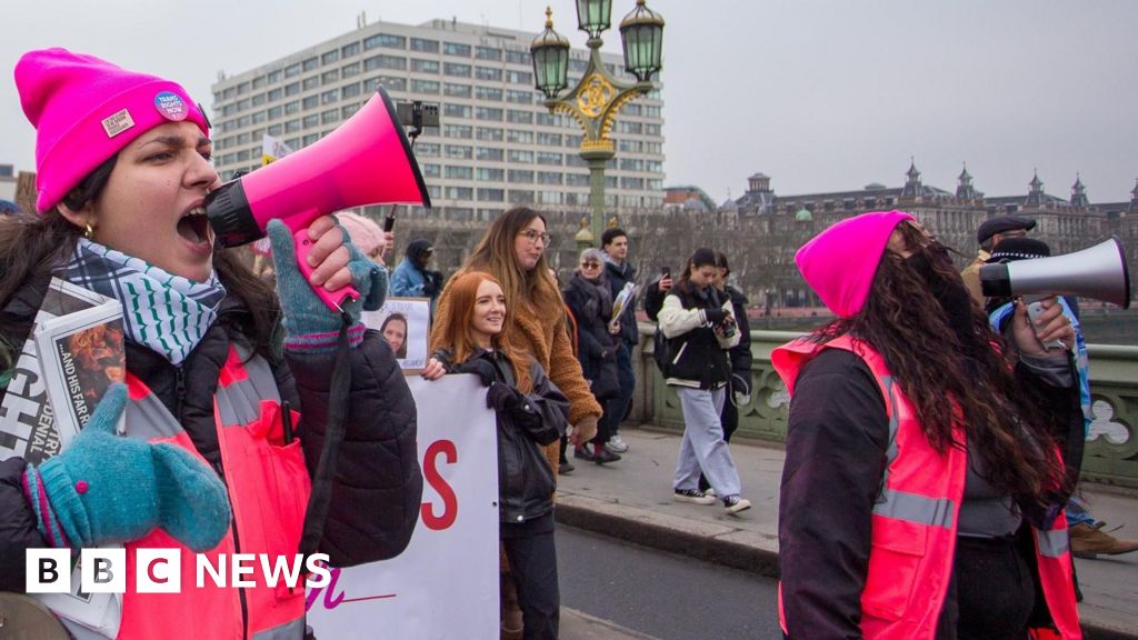 Are young women more left wing than men