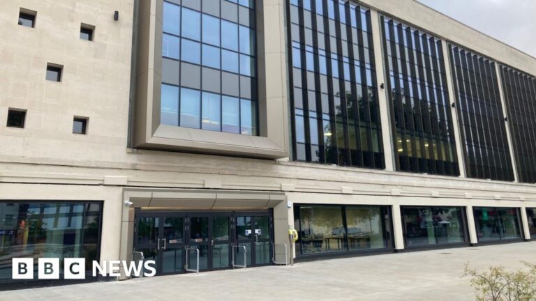 Read more about the article Art charity ‘buzzing’ to move into new £75m Gloucester campus