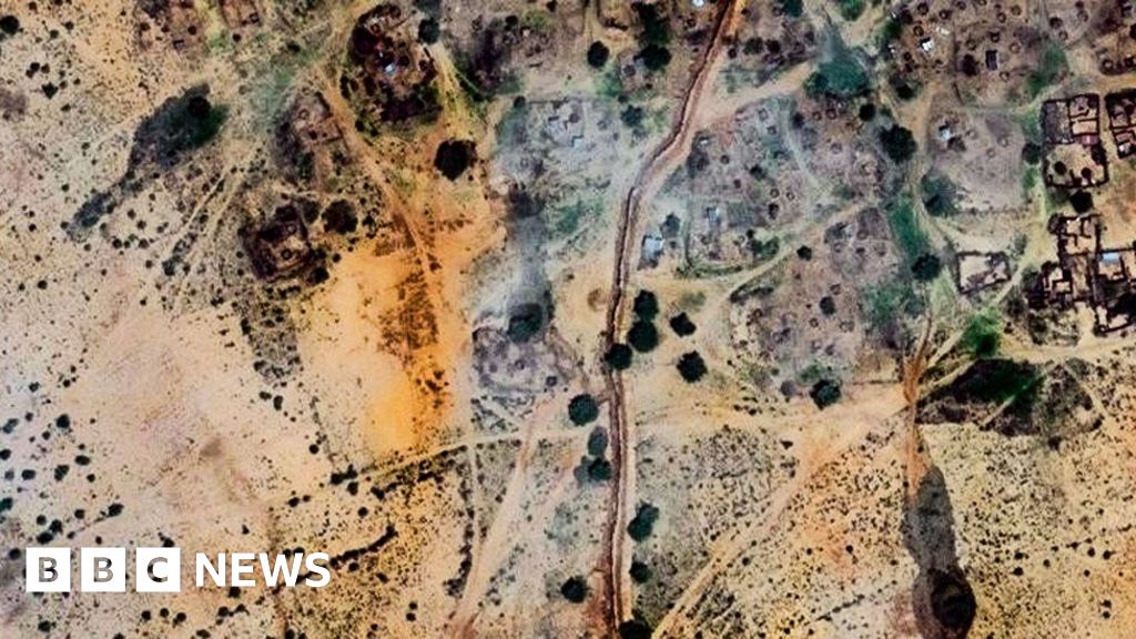 You are currently viewing Barrier being built around besieged Sudan city, satellite images show