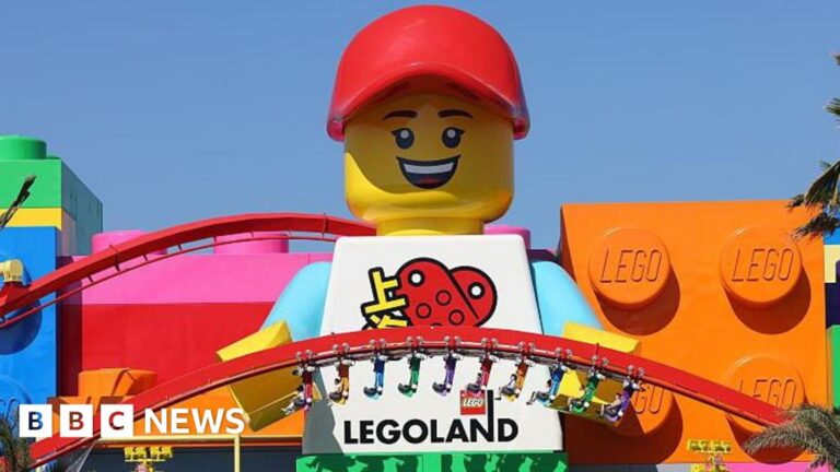 Read more about the article China bets on Western theme parks to lift spending