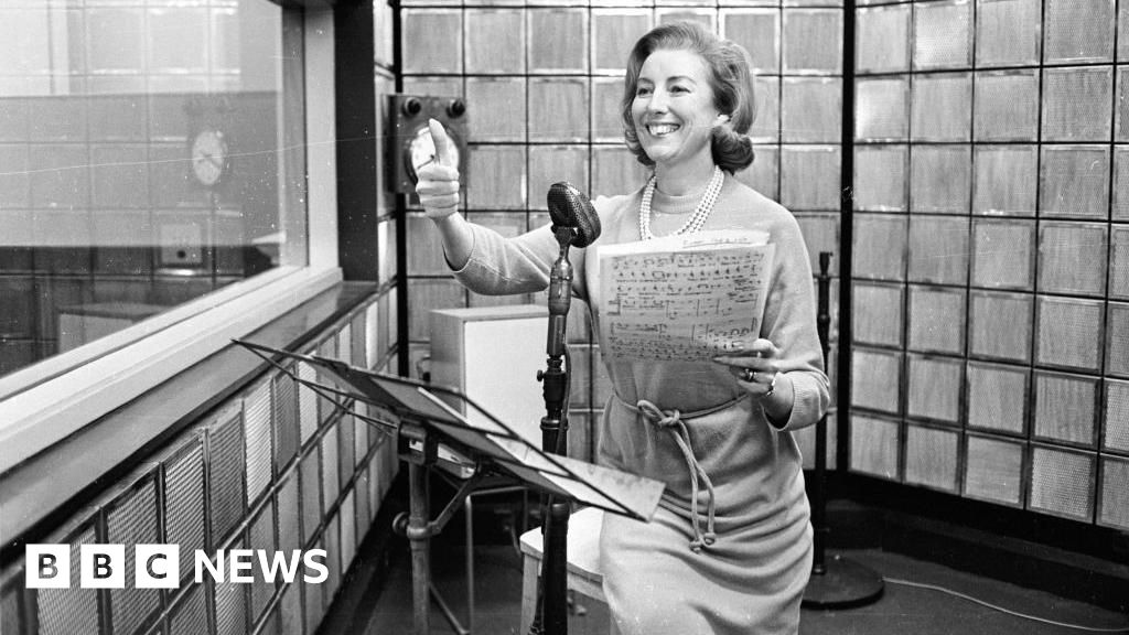 Dame Vera Lynn's audition records to be released 90 years on - Stream24 News You are currently viewing Dame Vera Lynn’s audition records to be released 90 years on