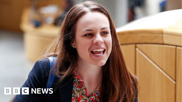 Read more about the article Deputy first minister to stand down as MSP