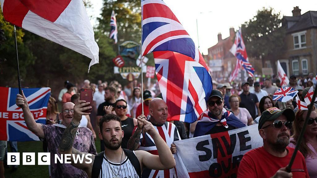 Don't put Epping migrants in hotels or flats, Tories say - Stream24 News You are currently viewing Don’t put Epping migrants in hotels or flats, Tories say