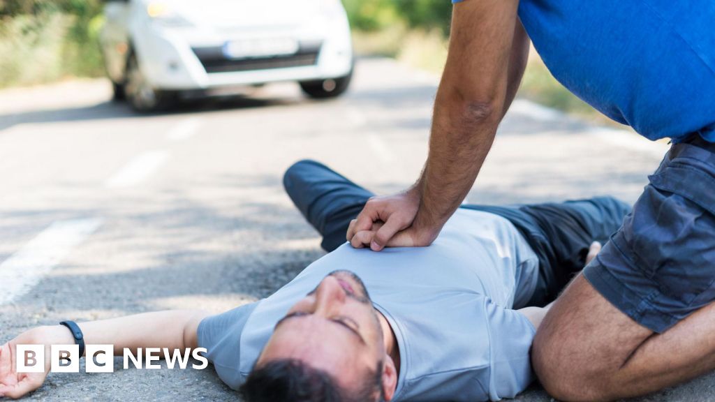 You are currently viewing Driving theory test to include CPR first aid questions