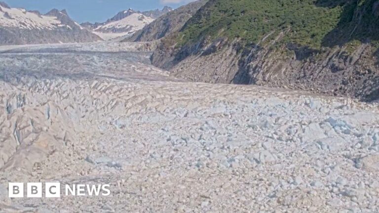 Read more about the article Evacuations in Alaska after glacial melt raises fears of record flooding in Juneau