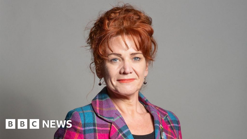 Read more about the article Ex Wrexham MP Sarah Atherton quits Conservatives ahead of Senedd election