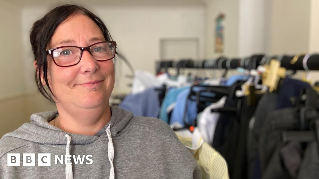 You are currently viewing Forest of Dean school uniform pop-up a ‘godsend’, mum says
