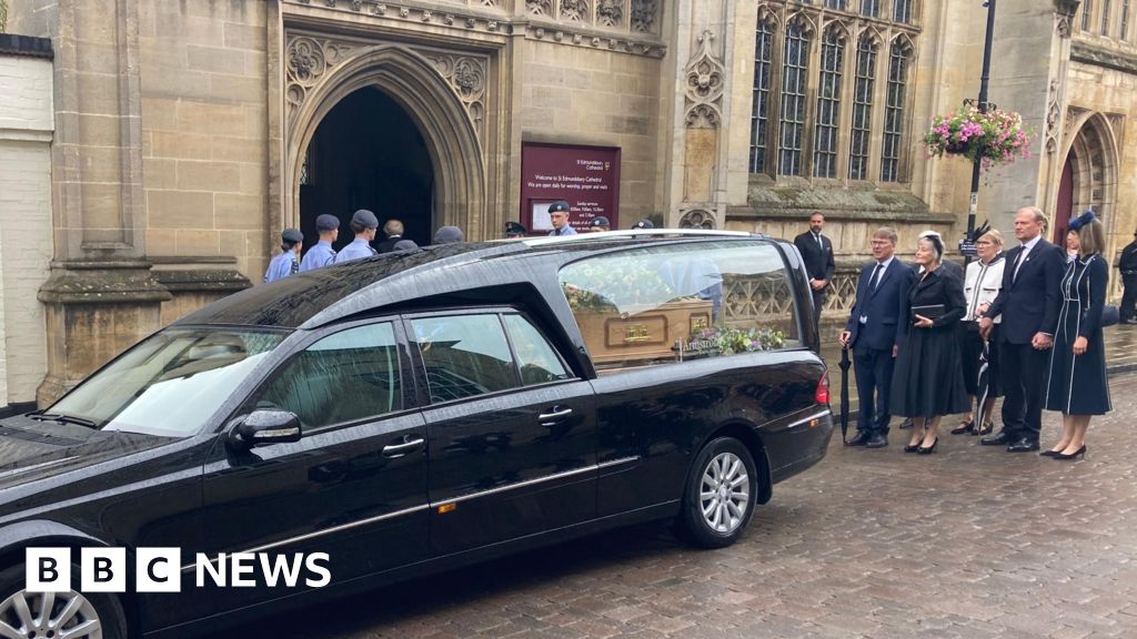 Read more about the article Funeral held for Norman Tebbit at Bury St Edmunds cathedral