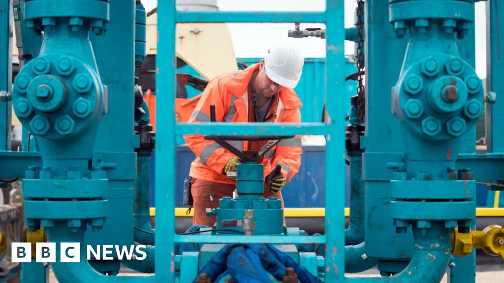 You are currently viewing Get ready for fracking, Reform UK tells energy firms