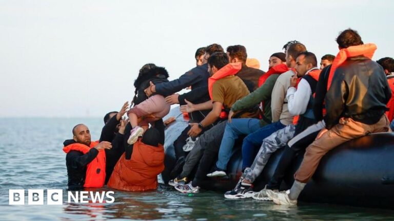 Read more about the article Government pledges extra £100m funding to tackle people smuggling