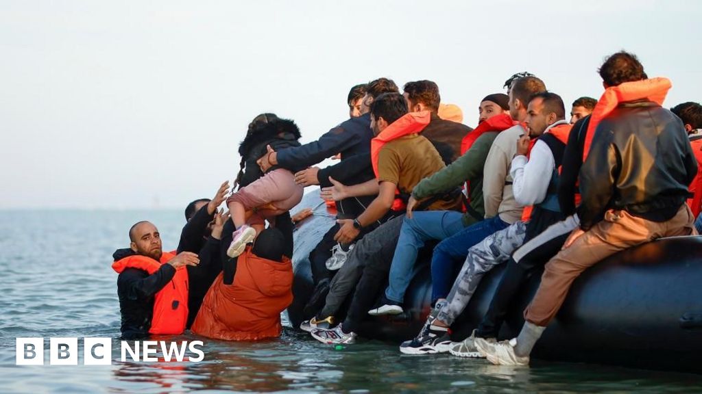 You are currently viewing Government pledges extra £100m funding to tackle people smuggling
