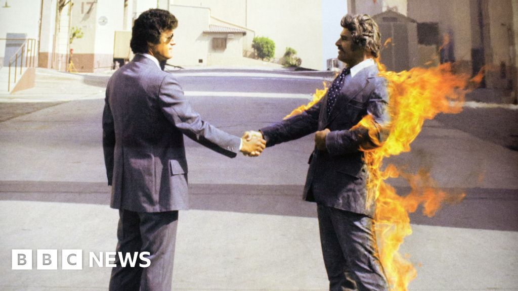 Hollywood stuntman set on fire for Pink Floyd cover dies aged 88 - Stream24 News You are currently viewing Hollywood stuntman set on fire for Pink Floyd cover dies aged 88