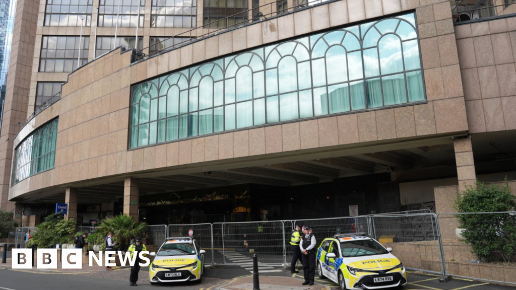 Read more about the article Home Office set to halve time asylum seekers spend in hotels
