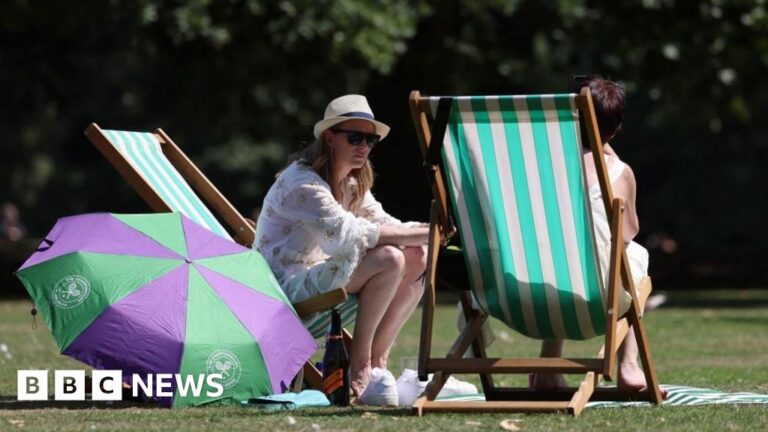 Read more about the article Hot weather to peak amid water shortage fears