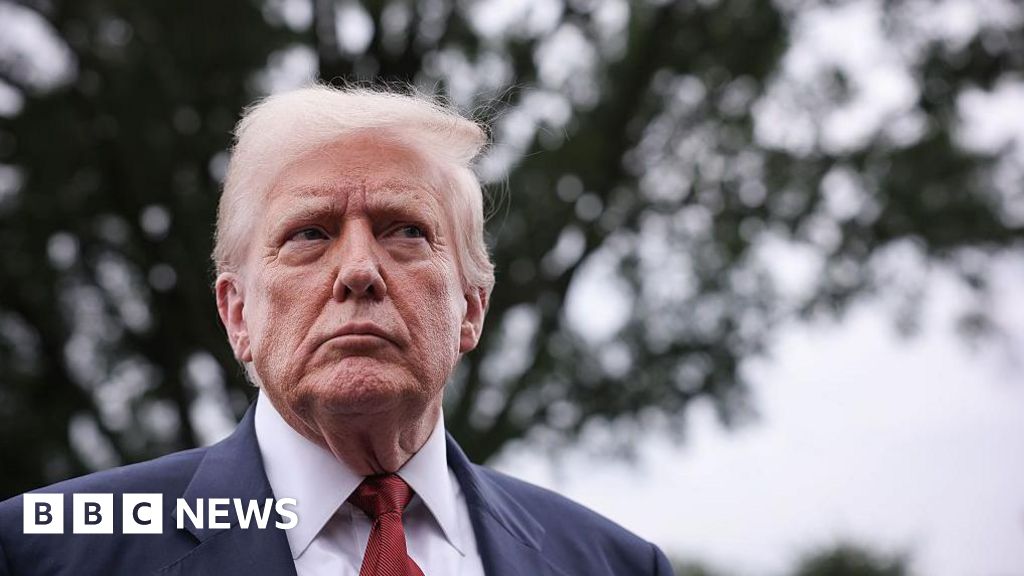 You are currently viewing How Trump’s ‘secondary tariffs’ on Russia could hit global economy