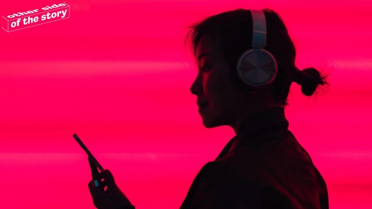 Read more about the article How safe are wireless headphones?