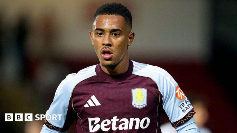 Read more about the article Jacob Ramsey transfer: Newcastle in advanced talks with Aston Villa over midfielder