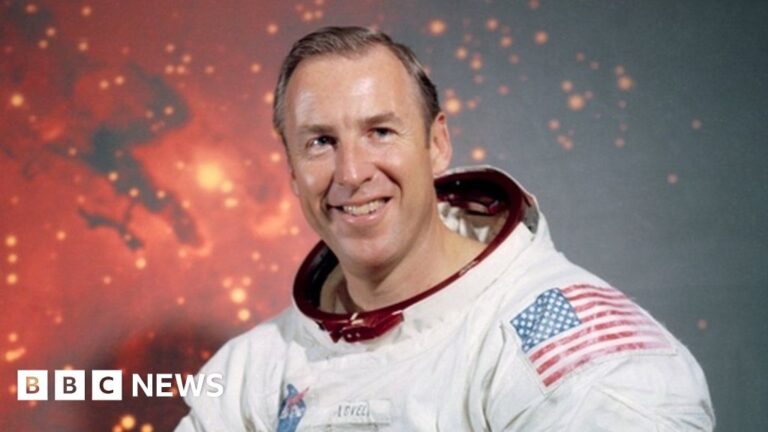 Read more about the article James Lovell, who guided Apollo 13 safely back to Earth, dies aged 97