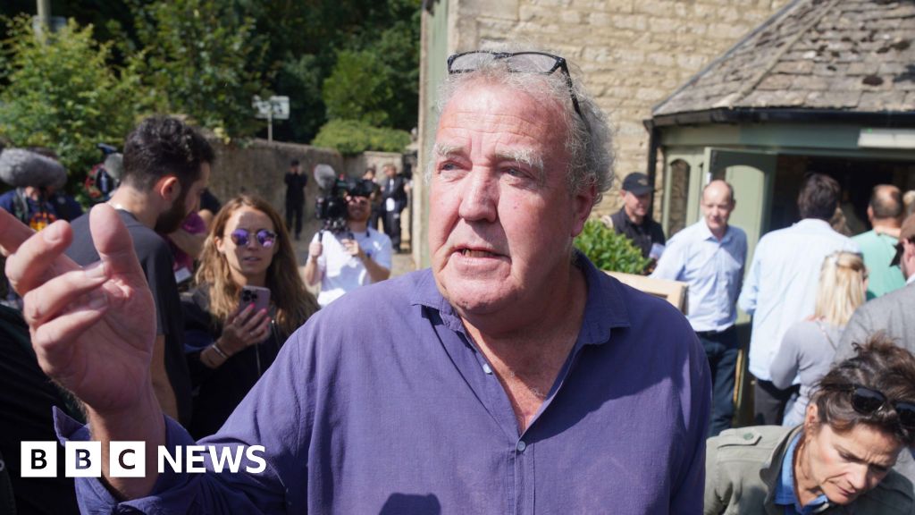 Read more about the article Jeremy Clarkson ‘devastated’ as his Diddly Squat farm has TB