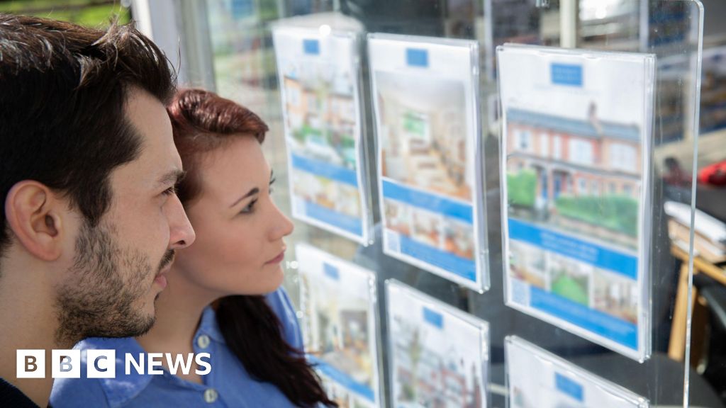 You are currently viewing Mortgage rates below 5% for first time since Truss budget