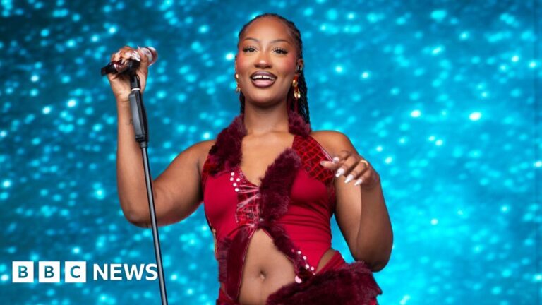 Read more about the article Nigerian Afropop star says ‘women are not respected in the industry’