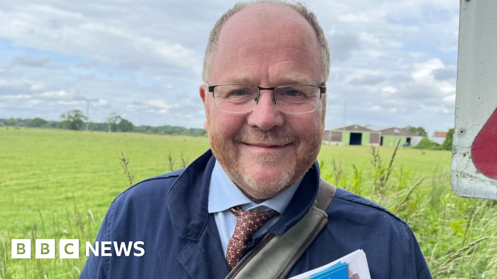 No 'cash for questions' investigation into former minister - Stream24 News You are currently viewing No ‘cash for questions’ investigation into former minister