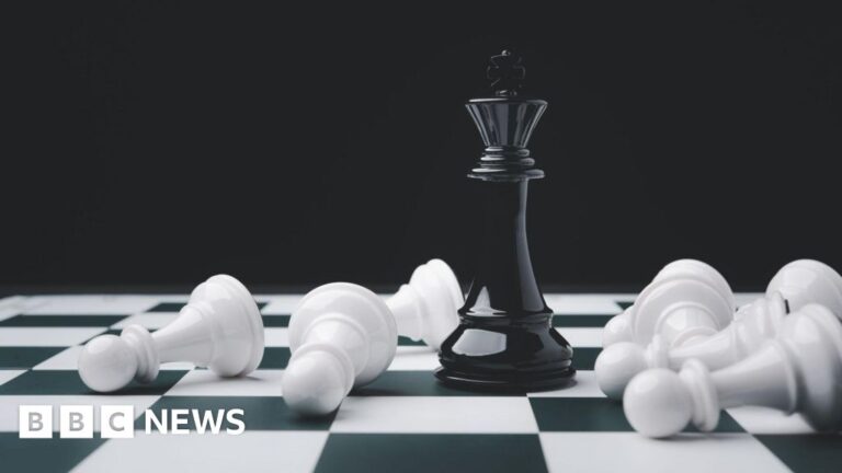 Read more about the article OpenAI beats Elon Musk’s Grok in AI chess tournament