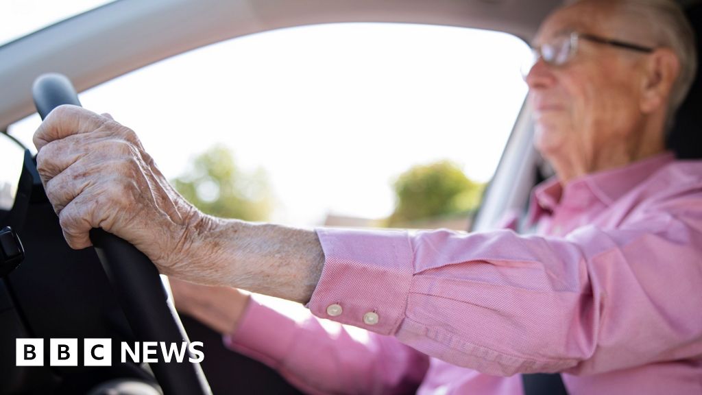 You are currently viewing Over-70s face driving ban for failing eye tests