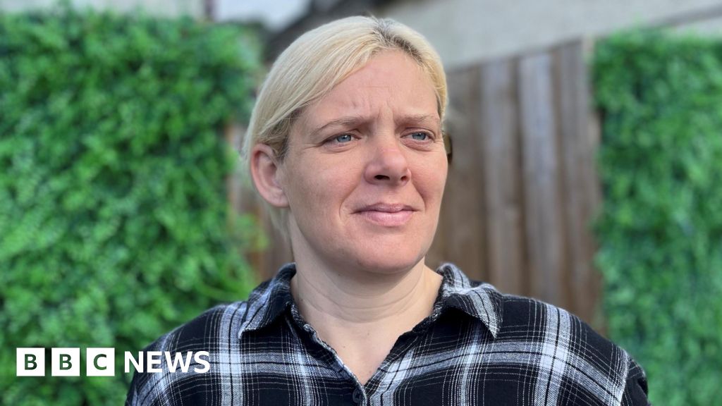 Parents on low wages struggling to get school uniform grant