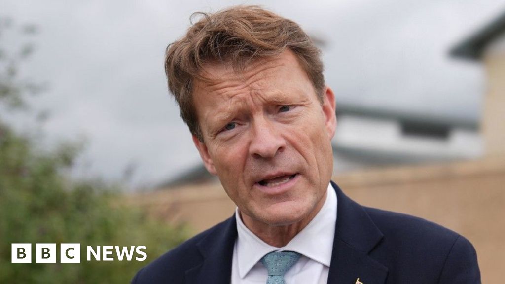 You are currently viewing Reform UK declares war on Lincolnshire’s net-zero projects