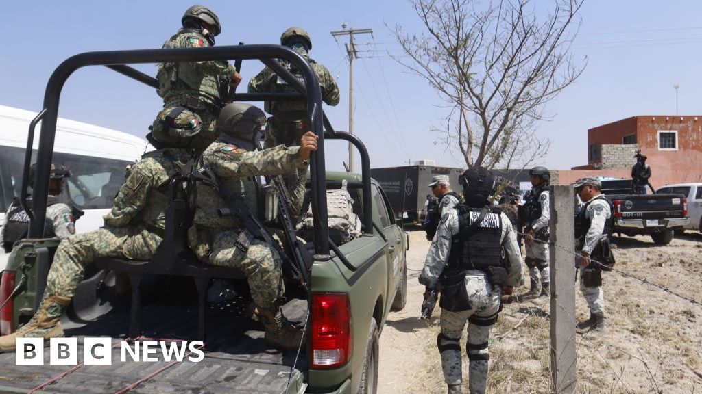 Read more about the article Six severed heads found on road