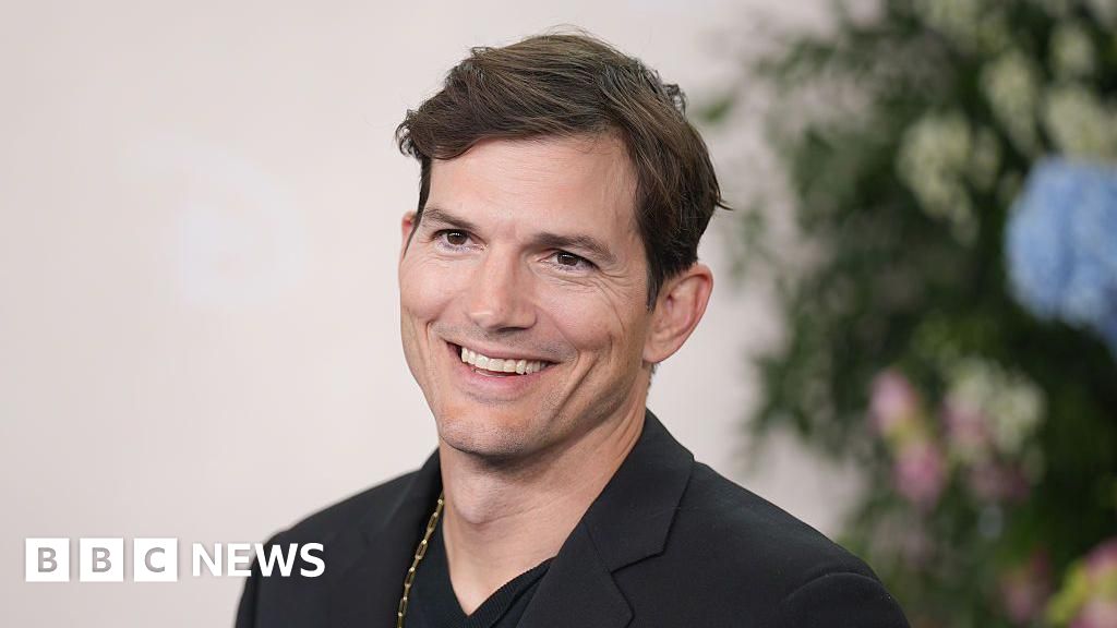You are currently viewing Soho House bought in £2bn deal as Ashton Kutcher joins board