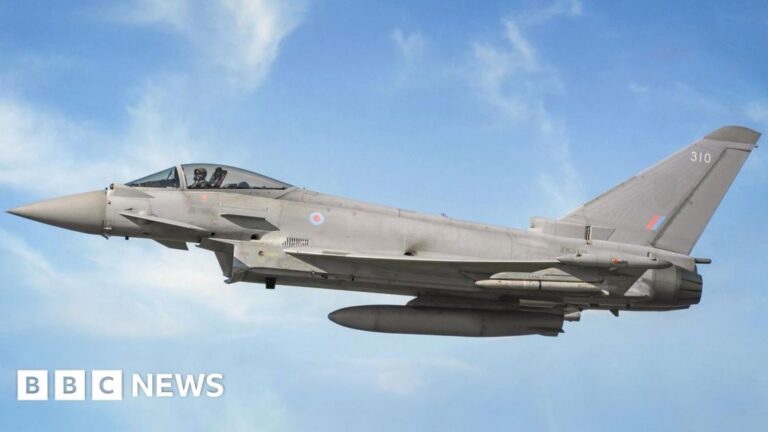 Read more about the article Sonic boom heard after RAF scrambled to incident
