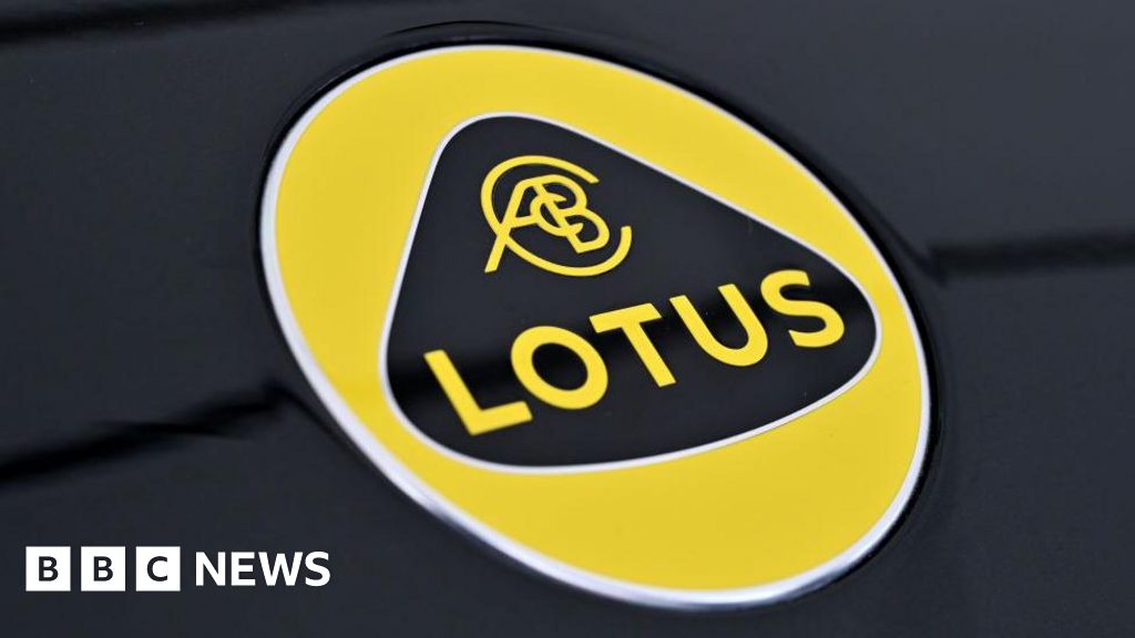 Read more about the article Sports car manufacturer Lotus to cut 550 jobs at Norfolk base