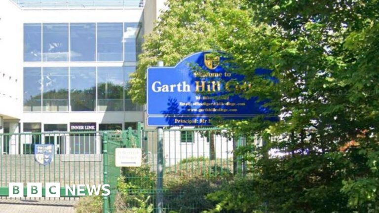 Read more about the article Teacher banned for sending “sexual” messages to Bracknell student