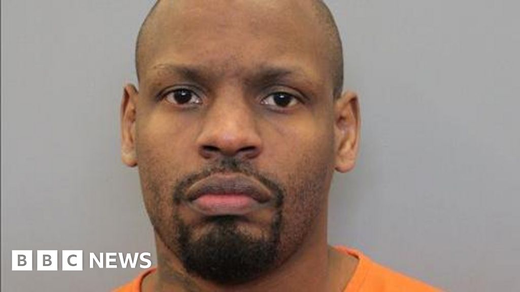 Read more about the article Texas police hunt convict ‘mistakenly’ freed from jail
