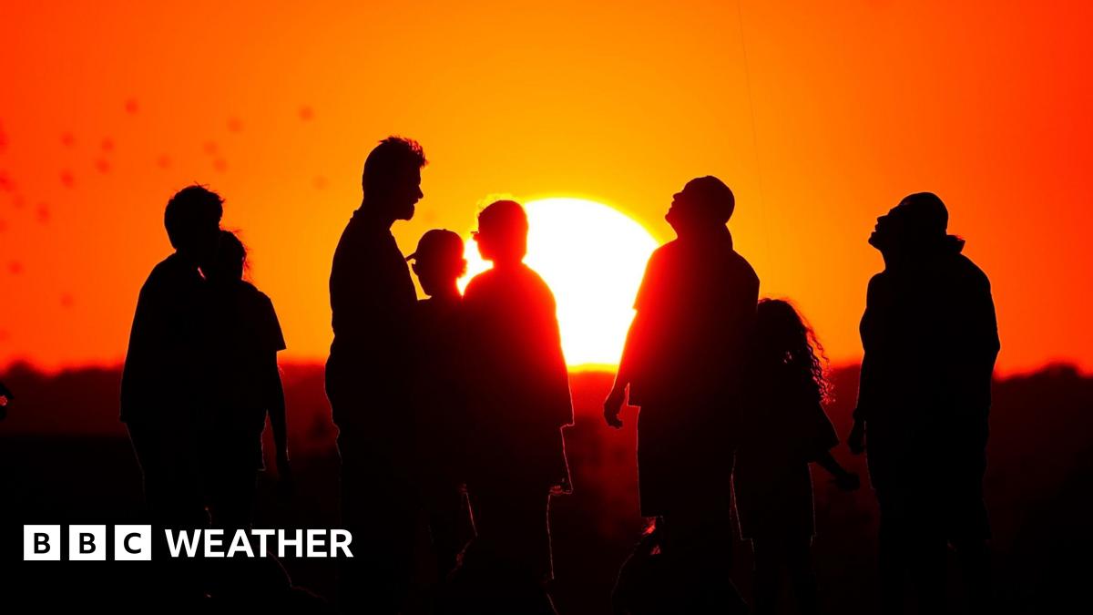 UK weather: Summer 2025 'almost certainly' the hottest on record - Stream24 News You are currently viewing UK weather: Summer 2025 ‘almost certainly’ the hottest on record