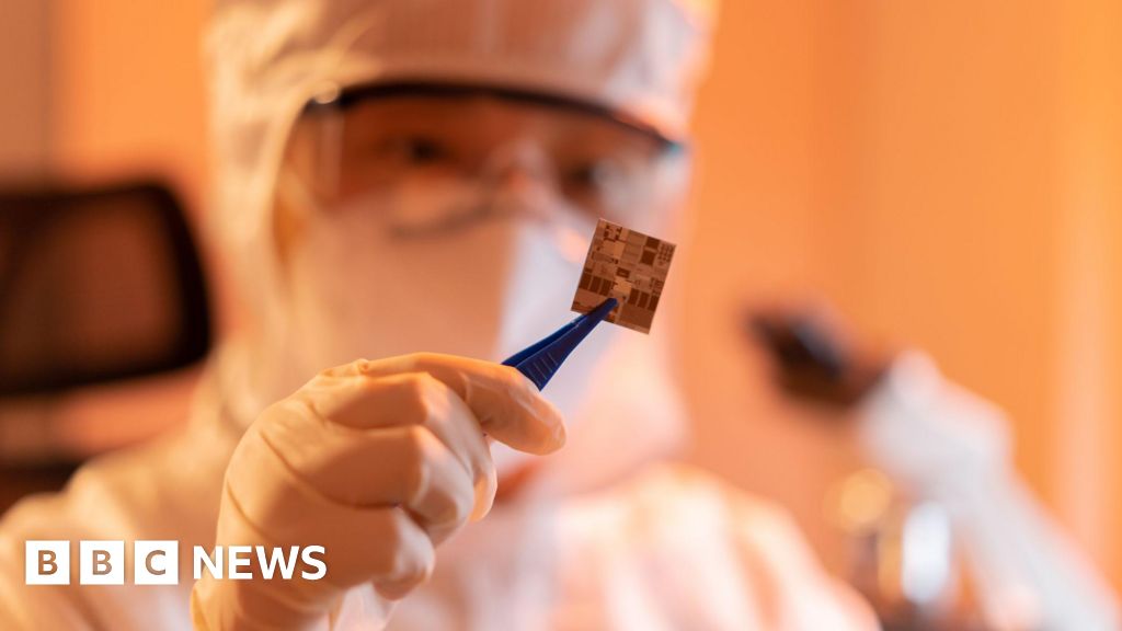 You are currently viewing What are semiconductors and why is Trump planning 100% tariffs?