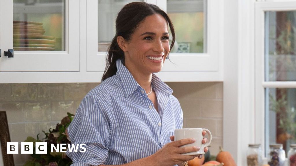 Read more about the article Who said ‘I love you’ first, and what Meghan misses about UK
