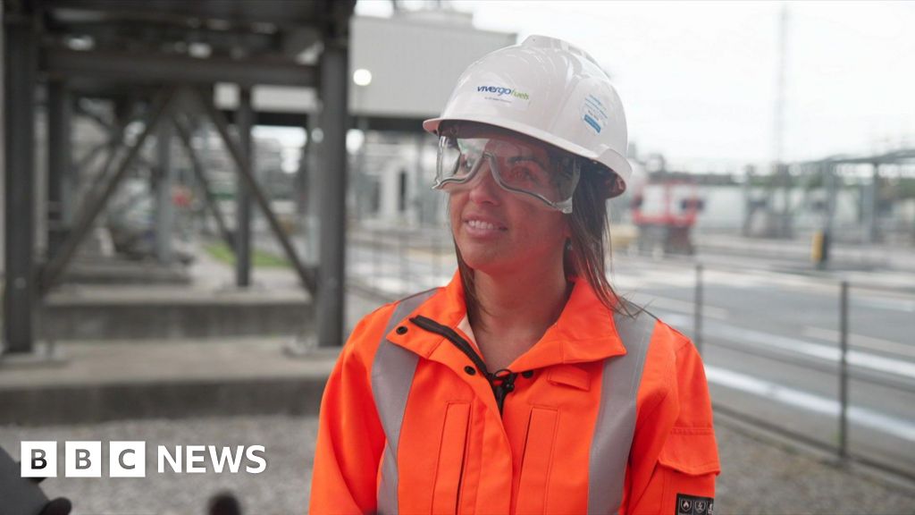 Read more about the article Workers ‘in limbo’ as Vivergo Fuels plant takes final delivery